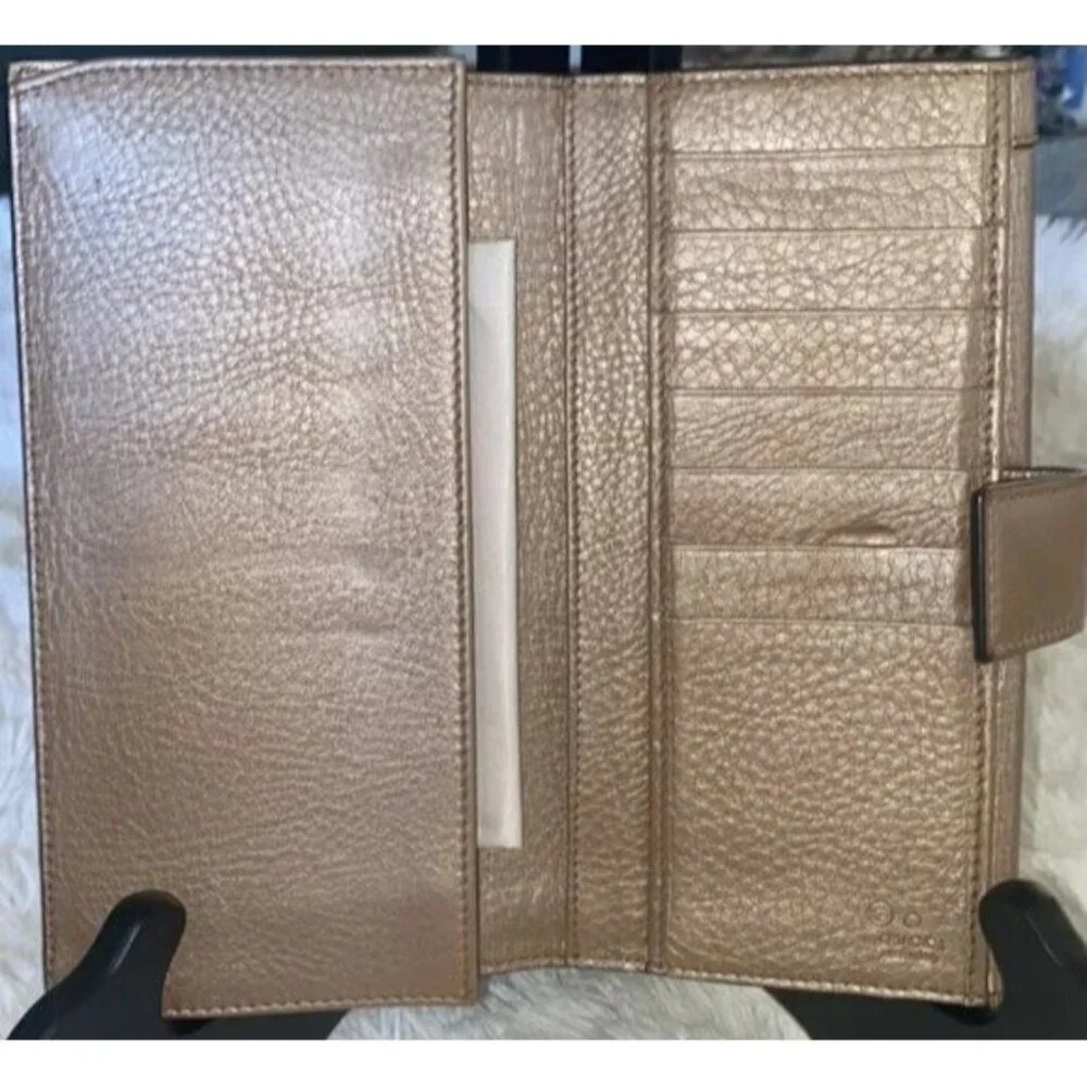 Gucci Vintage Gold Metallic Italian Leather Continental Bifold Flap Long Wallet